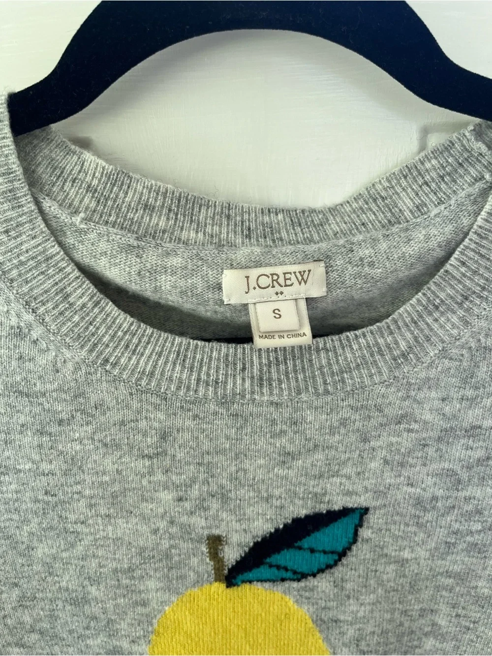 J.Crew Pear Sweater Small Wool blend lightweight classic